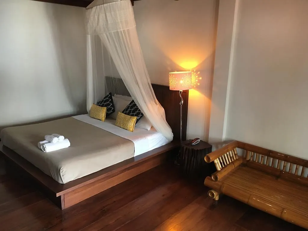 Le Vang Bua Villa Luang Prabang 3*,  Laos